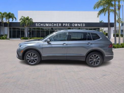 Certified 2023 Volkswagen Tiguan SE FWD image 4