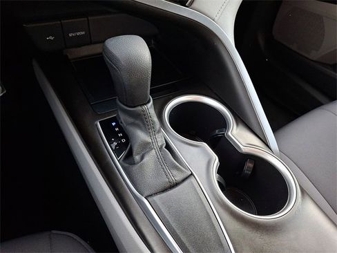 Certified 2021 Toyota Camry LE image 14