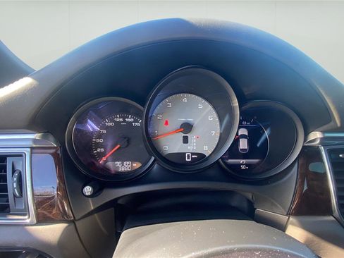 Used 2017 Porsche Macan S image 11