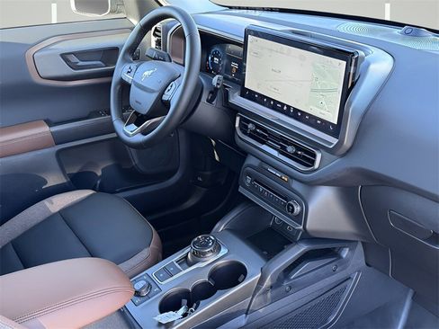 New 2025 Ford Bronco Sport Outer Banks w/ Sasquatch Outer Banks Package image 6