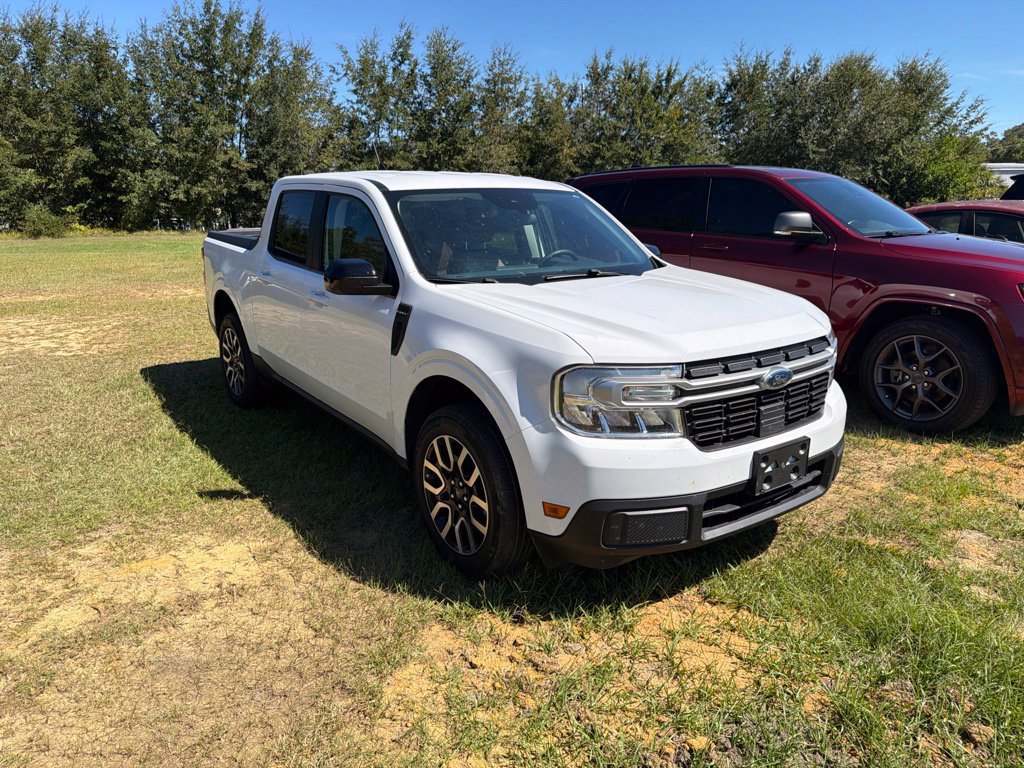 Used 2024 Ford Maverick Lariat FWD image 2