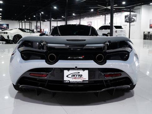 Used 2018 McLaren 720S image 6