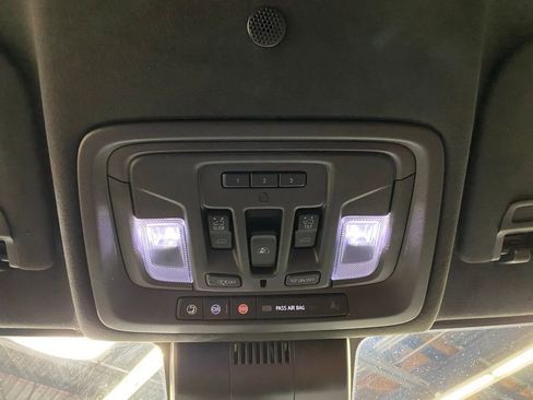 Used 2023 GMC Sierra 1500 Denali Ultimate image 29