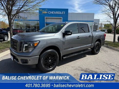 Used 2018 Nissan Titan SL w/ Midnight Edition AWD/4WD image 1