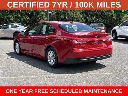 Used 2025 Toyota Camry LE FWD image 4