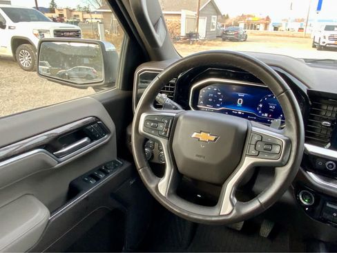 Used 2022 Chevrolet Silverado 1500 LTZ w/ LTZ Convenience Package II image 41