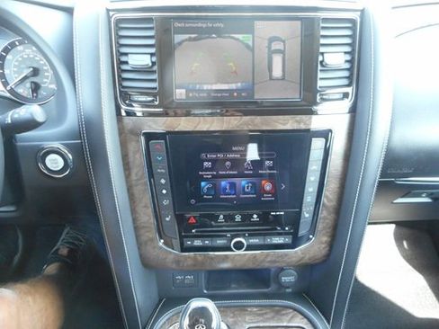 Used 2021 INFINITI QX80 Premium Select image 14