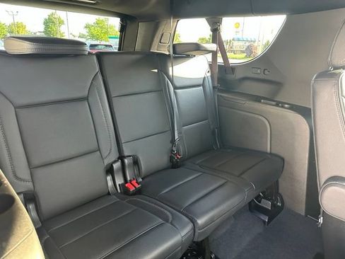 Used 2025 GMC Yukon XL Denali AWD/4WD image 22