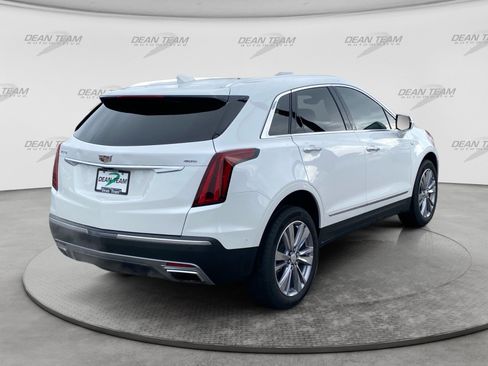 Used 2024 Cadillac XT5 Premium Luxury w/ Technology Package FWD image 8
