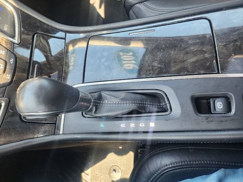 Used 2016 Buick LaCrosse Leather FWD image 21