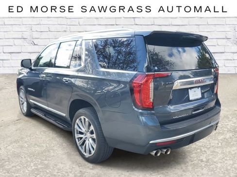 Used 2021 GMC Yukon Denali w/ LPO, Illumination Package image 2
