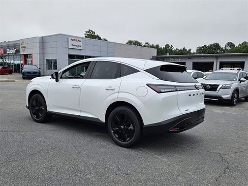 New 2025 Nissan Murano SV image 7