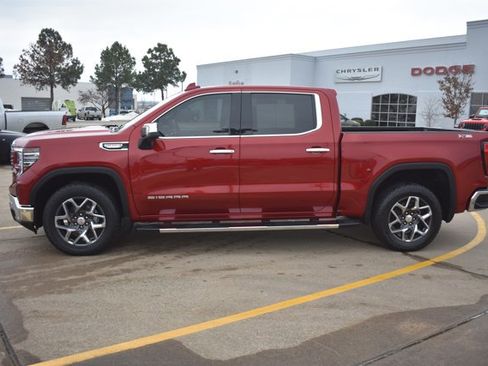 Used 2023 GMC Sierra 1500 SLT image 9