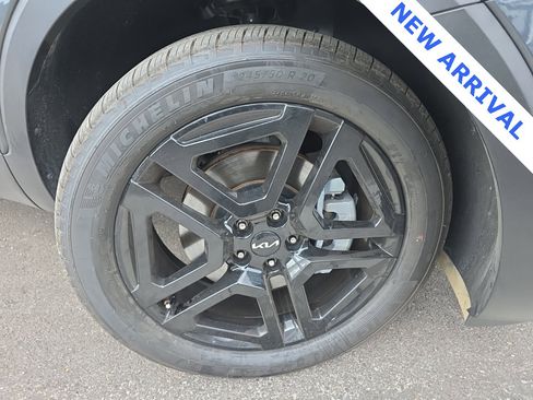 Used 2024 Kia Telluride SX Prestige X-Line image 2