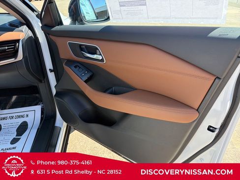 New 2026 Nissan Rogue Platinum AWD/4WD image 40