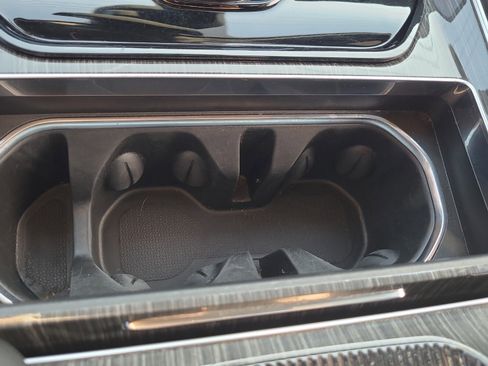 Used 2022 Jeep Wagoneer Series II w/ Rear Seat Video Group 1 image 28