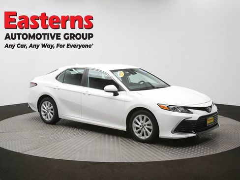 Used 2023 Toyota Camry LE AWD/4WD image 48