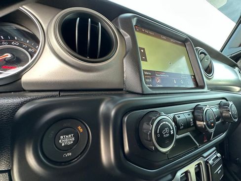 Used 2020 Jeep Wrangler Sport AWD/4WD image 23