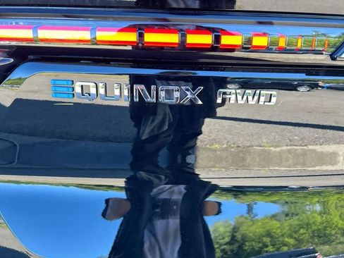 New 2026 Chevrolet Equinox EV LT AWD/4WD image 30