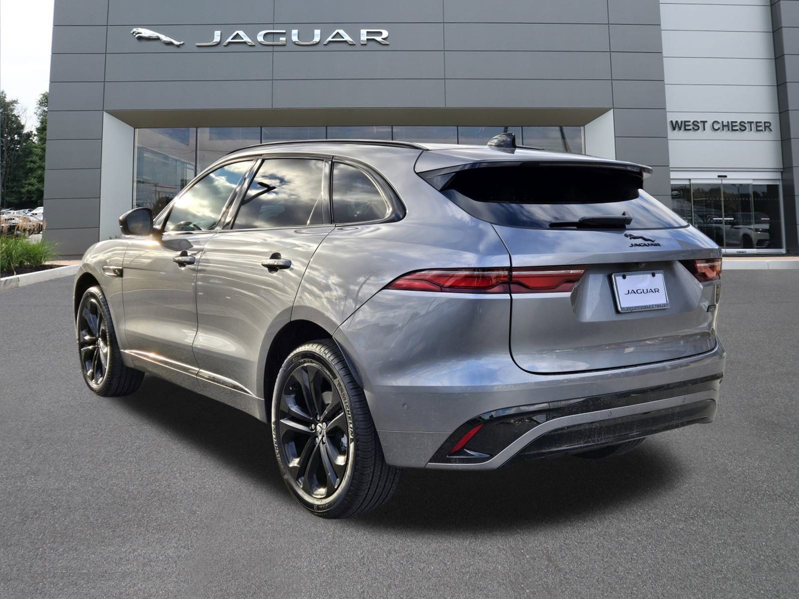 Certified 2026 Jaguar F-PACE R-Dynamic S AWD/4WD image 3