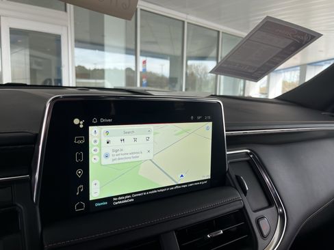 Used 2024 GMC Yukon AT4 w/ AT4 Premium Package image 16