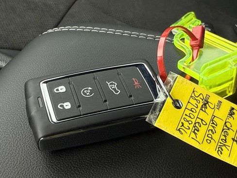 New 2025 Jeep Grand Cherokee L Altitude image 29