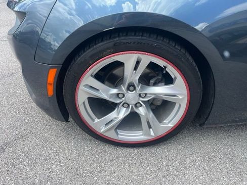 Used 2021 Chevrolet Camaro LT RWD image 11