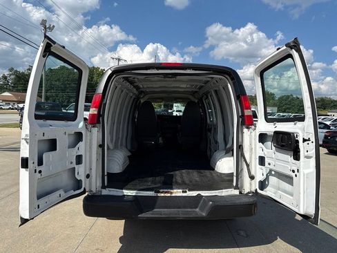 Used 2014 Chevrolet Express 1500 RWD image 36