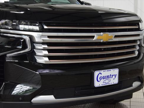 Used 2024 Chevrolet Tahoe High Country w/ Premium Package AWD/4WD image 13