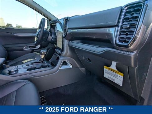 New 2025 Ford Ranger Lariat w/ FX4 Off-Road Package image 18