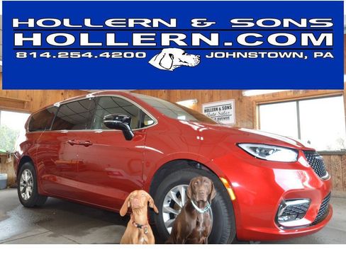 Used 2025 Chrysler Pacifica Select AWD/4WD image 1