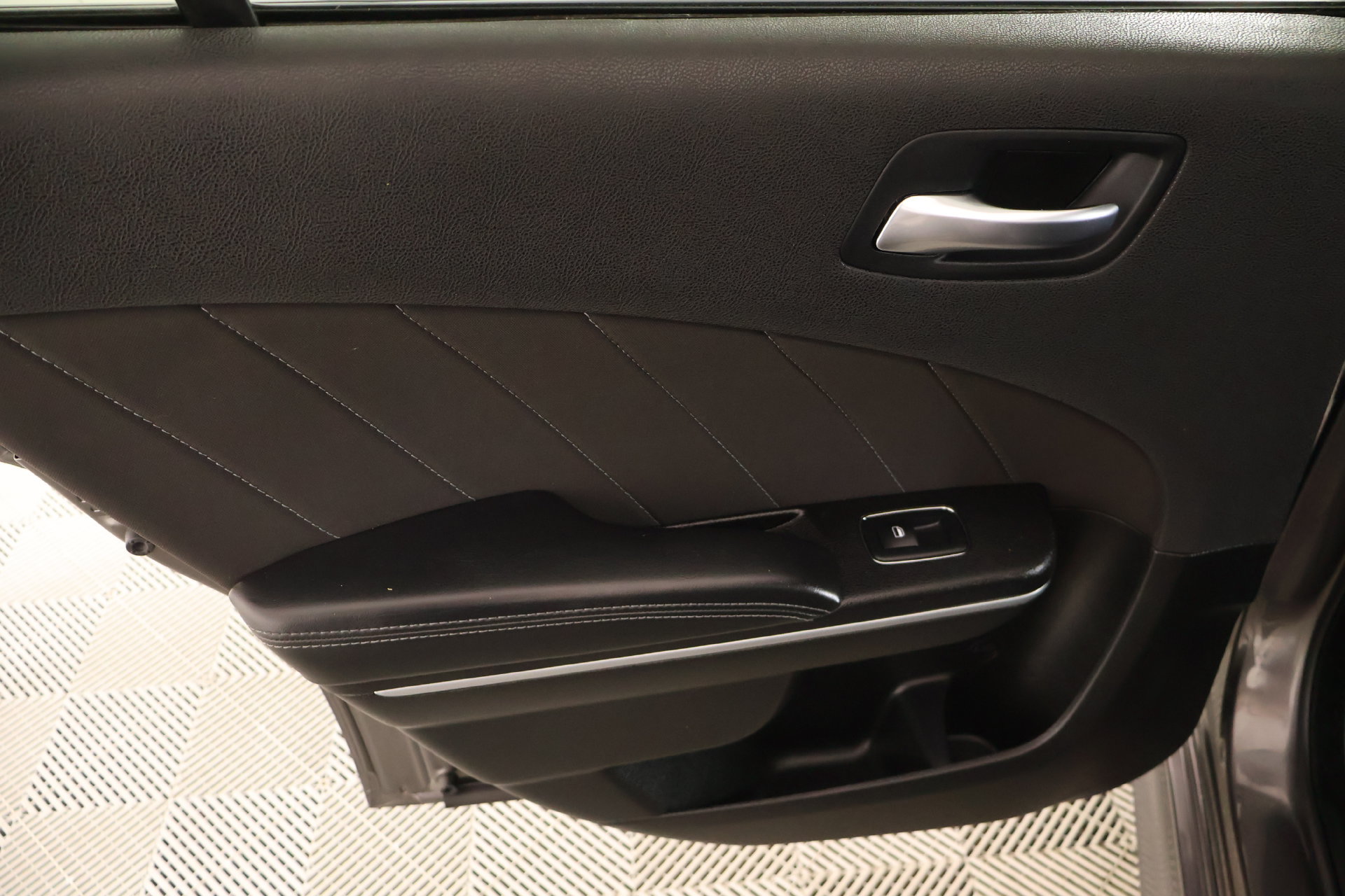 Used 2022 Dodge Charger Scat Pack RWD image 16