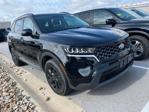 Used 2021 Kia Sorento S AWD/4WD image 2