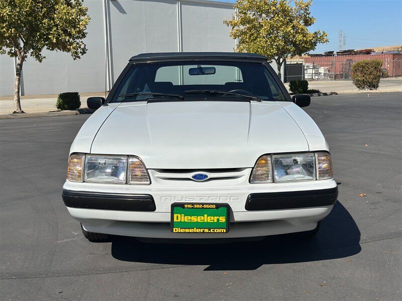 Used 1988 Ford Mustang LX RWD image 6