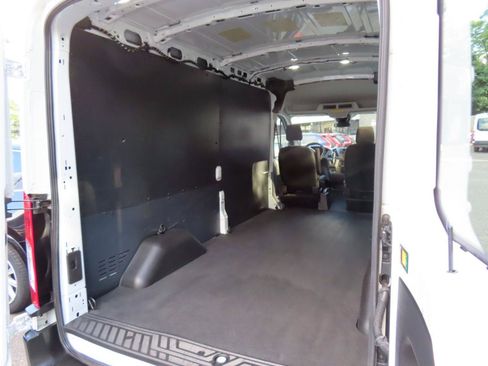 Used 2019 Ford Transit 250 148 Medium Roof RWD image 16