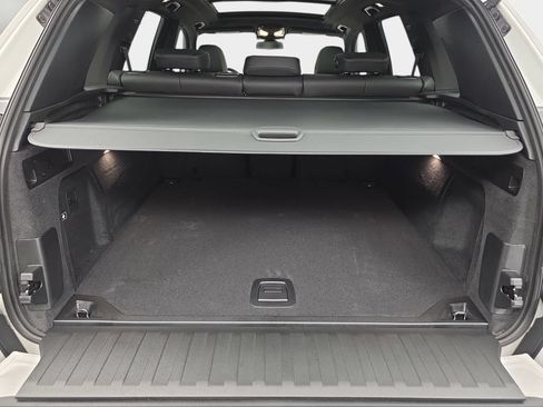 New 2026 BMW X5 xDrive40i w/ M Sport Package AWD/4WD image 12