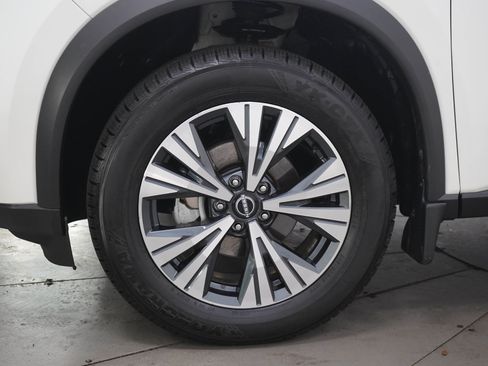 Used 2023 Nissan Rogue SV w/ SV Premium B Package AWD/4WD image 31