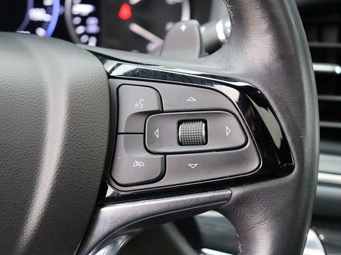 Used 2022 Buick Enclave Premium w/ Experience Buick Package image 17