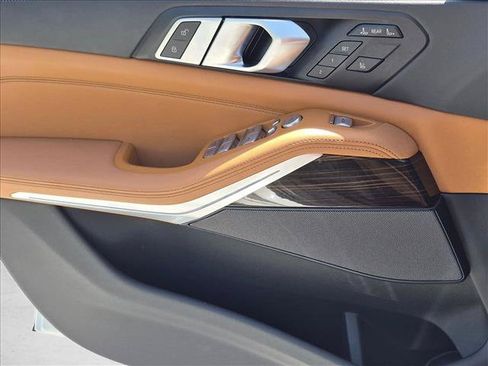 Certified 2024 BMW X7 xDrive40i AWD/4WD image 9