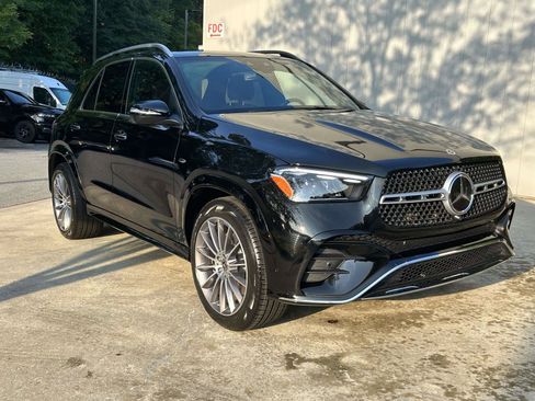 Certified 2025 Mercedes-Benz GLE 450e 4MATIC image 4
