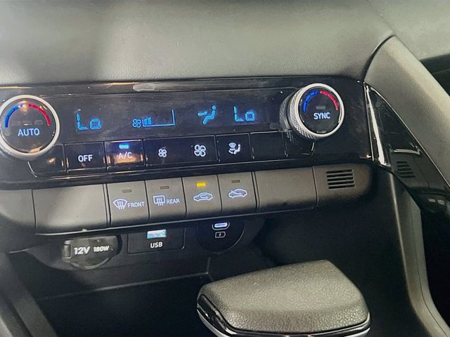 Used 2025 Hyundai Elantra Hybrid FWD image 14