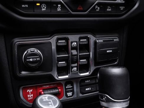 Used 2023 Jeep Wrangler Unlimited Rubicon AWD/4WD image 64