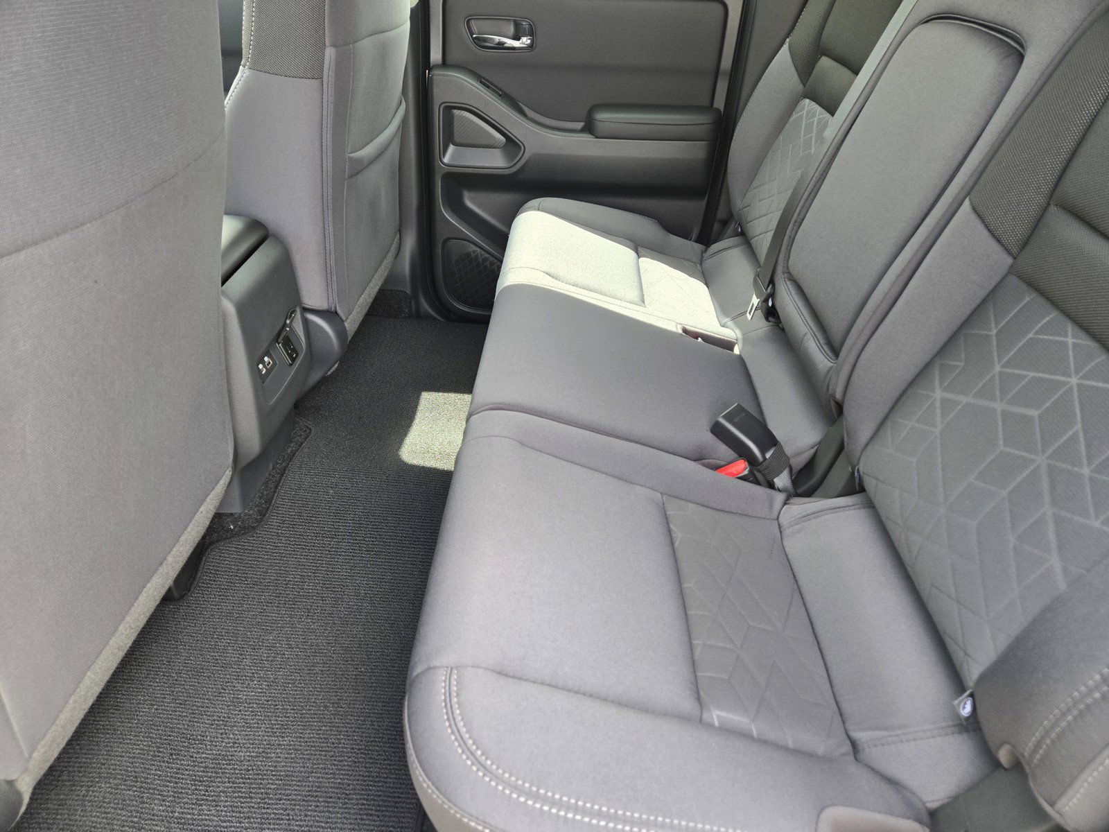 New 2026 Nissan Frontier SV w/ SV Convenience Package RWD image 9