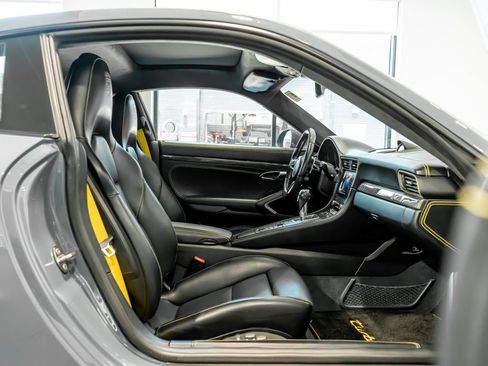 Certified 2017 Porsche 911 Turbo S AWD/4WD image 24
