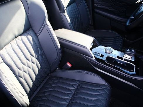 New 2026 Mitsubishi Outlander SEL image 8