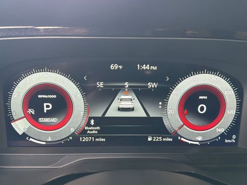 Used 2025 Nissan Pathfinder Platinum w/ Cargo Package FWD image 24