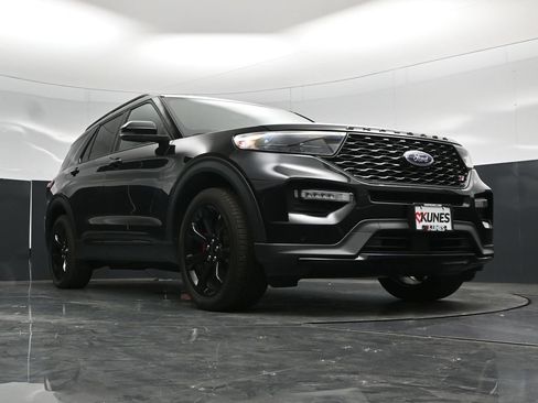 Used 2023 Ford Explorer ST w/ Equipment Group 401A AWD/4WD image 50