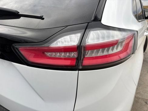 Used 2023 Ford Edge SEL image 29