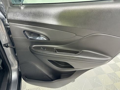 Used 2020 Buick Encore Preferred image 49