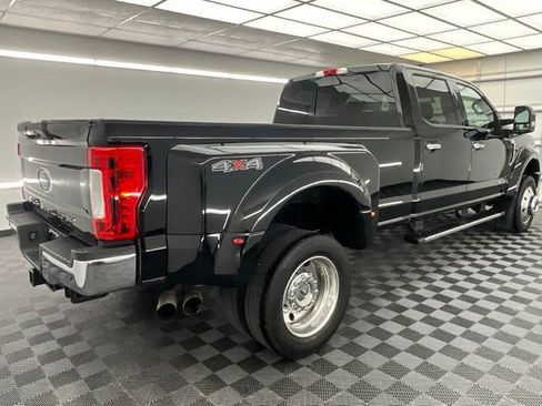 Used 2017 Ford F450 Lariat w/ Lariat Ultimate Package AWD/4WD image 23